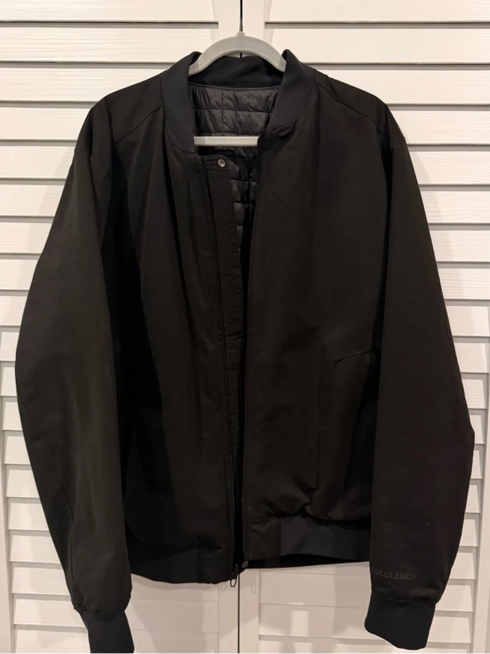 Lululemon Switch Over Reversible Bomber Jacket XL Black - Picture 1 of 4